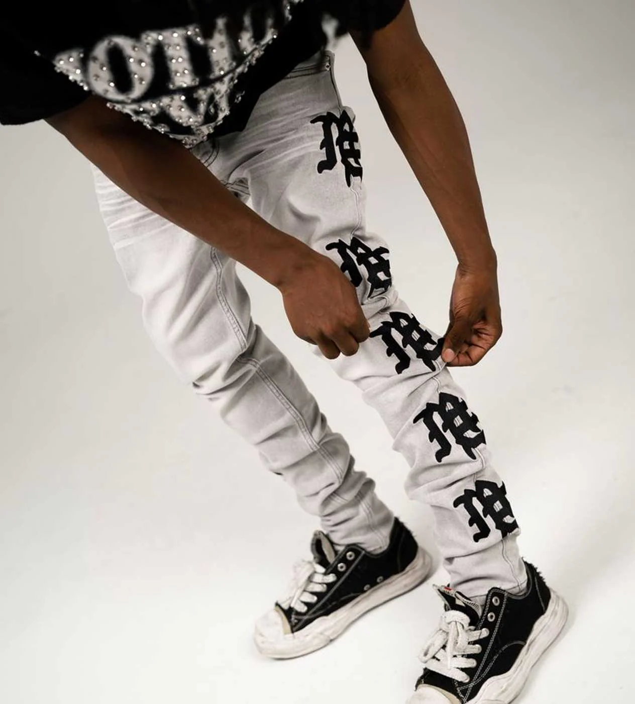 Mixed Emotions Monogram Denim Grey Wash - Image 2
